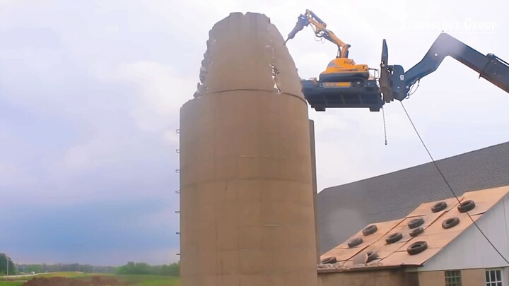 - Idiots Driving Heavy Equipment Fail _ Agr