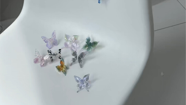 Suddenly, lots of butterflies flew onto the chair.