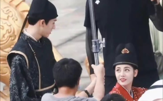 I hope you can meet someone who sees only you | Dilraba Dilmurat × Gong Jun