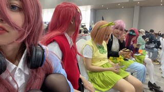 [ The Quintessential Quintuplets ] Finally gathered all five wives at Comic-Con!