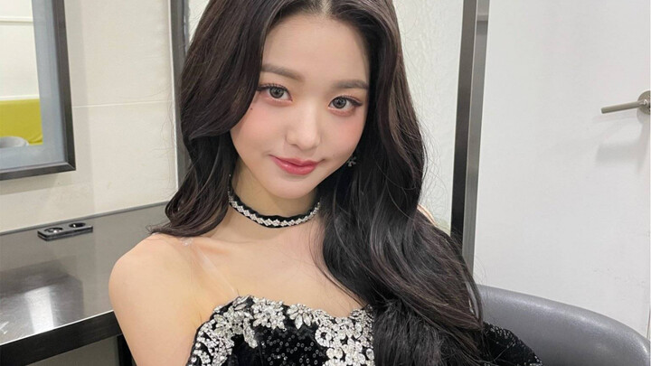Now this—T M—is what you call “born to love idols”!!