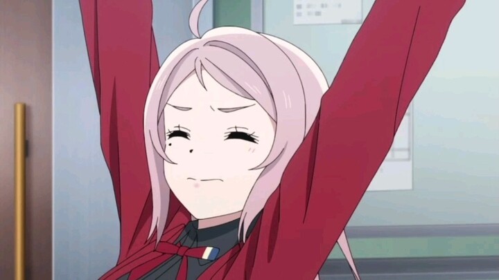 Zhong Lanzhu writes a self-criticism in 30 seconds