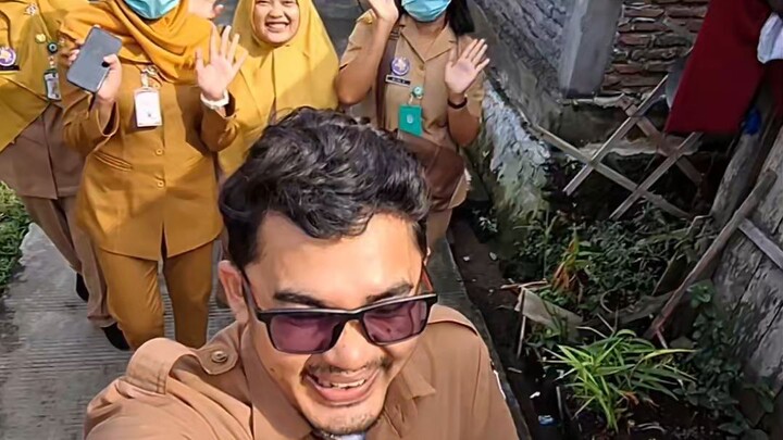 mas promkes kerja karo jalan jalan