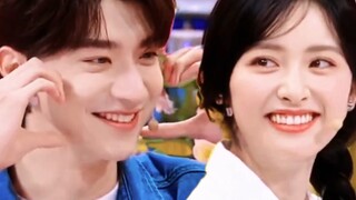 أعلى مستوى من الاتصال الجسدي العفوي والحلو بين الفنانين الذكور والإناث في الوسط الفني الصيني قد حان