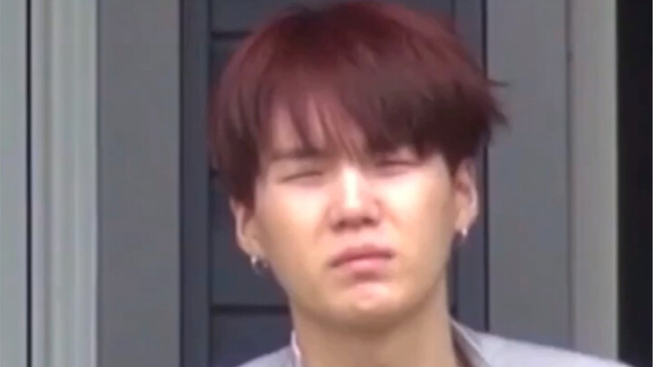BTS thức dậy với “Bảy người, bảy sắc” Hahahahahaha