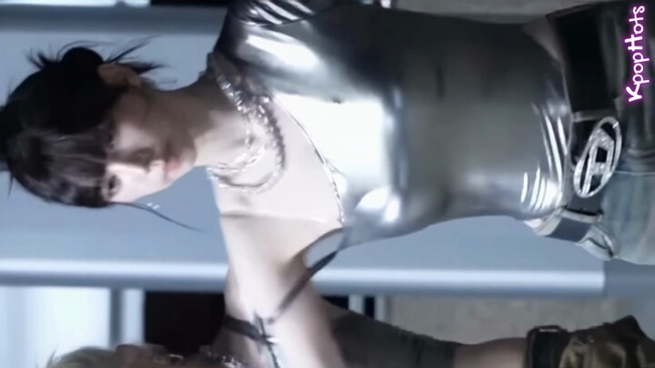 كارينا (يو جي مين) - "Supernova" Ver KpopHots