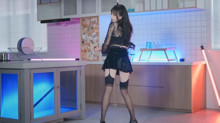 Catwalk light vertical screen-AOA, closer to you, be sure to hold on for a few more seconds~