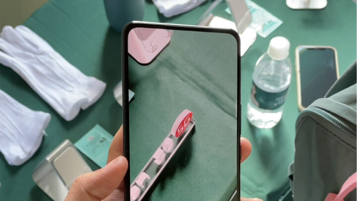 [Ozawa] Trên tay camera dưới màn hình thế hệ thứ hai của ZTE: Bạn có tìm thấy vị trí ống kính không?