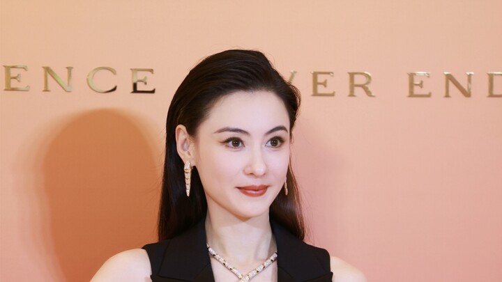 เพิ่งผ่านวันเกิดอายุ 43 ไปไม่นาน จางป๋อซือตอนนี้หน้าตาเป็นแบบนี้แล้ว!