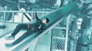 Người nổi tiếng trên mạng vô tình xông vào hiện trường giao dịch của gangster