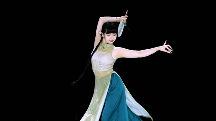 Simple and beautiful classical dance - Blue and White Porcelain - Full version