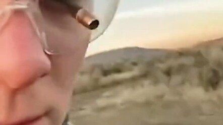 Di kehidupan berikutnya aku bakal memuja kacamata ini seperti dewa!