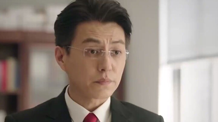 Trong phim truyền hình “Đường Đáy”, vì sao thẩm phán không mặc trang phục mùa hè? Câu trả lời của Ph