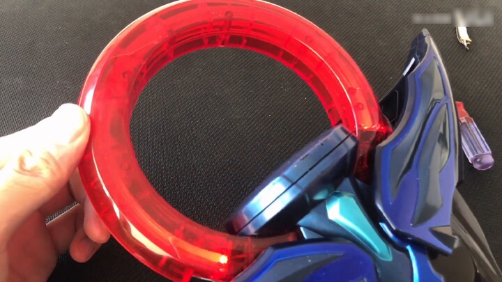 อุลตร้าแมนจะได้อะไรจากถุงนำโชคมูลค่า 1,700 หยวนของเขา? - -