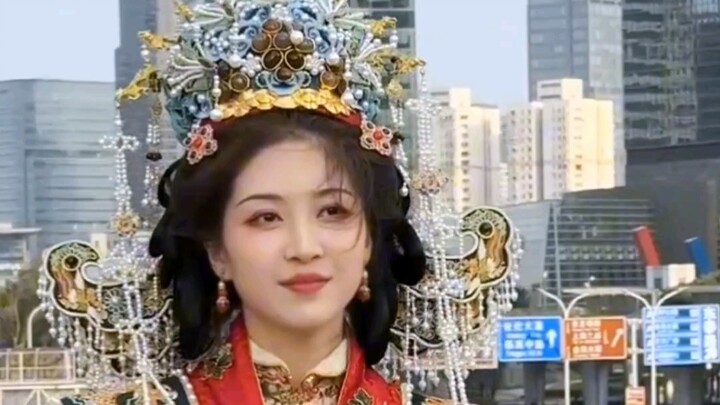 Mengenakannya di luar adalah warisan terbaik