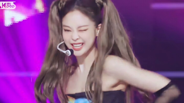【ฟิล์ม 4K รีมาสเตอร์】สาวหางม้าคู่! ภาพถ่ายระยะใกล้ 4K ของ Jennie จากเพลง Lovesick Girls ที่ถูกปรับปร