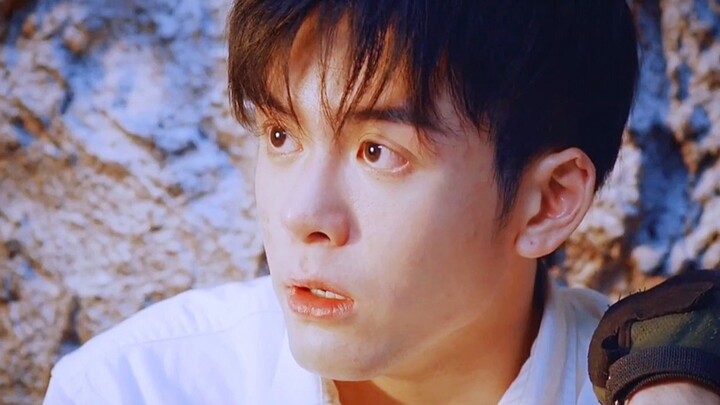 "Ngô Tà vốn sợ đau, nhưng bây giờ có thể dùng tay không nhổ ký sinh trùng ra. Mười năm đã thay đổi a