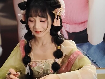 Xiaodan, have you learned how to swim?