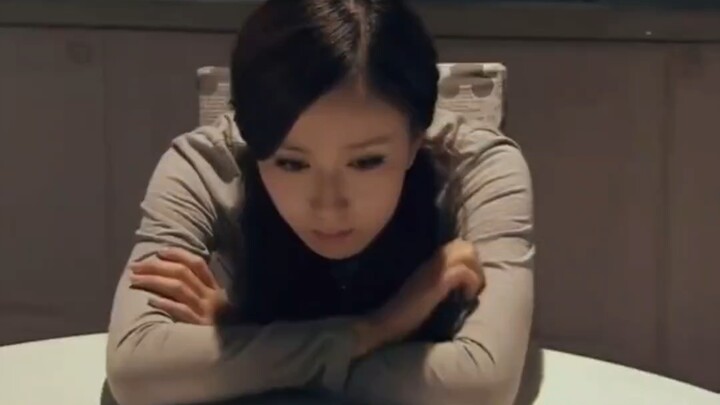 That night on Chuangjieshan, it seemed like a small group was bullying Nuolan, but in reality, they 