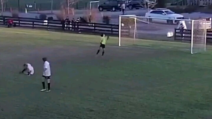 The best own Goal you will see this Year