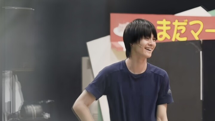 He's not good at dancing but he's cheerful and handsome