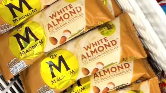 ຮູບພາບດັ່ງກ່າວຢ່າງເປັນທາງການໃນວັນທີທັນວາ