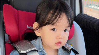 当车上有个话痨宝宝～你会烦她吗