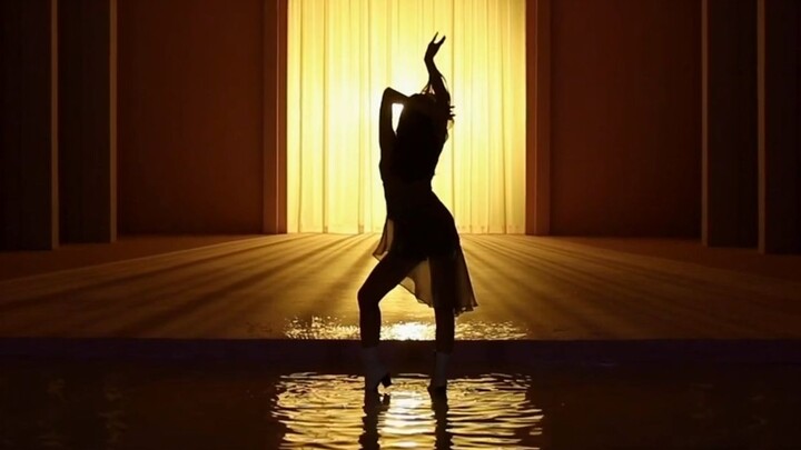 [CC] Apink Mini Diary - Bomi's solo dance to Dumhdurum!