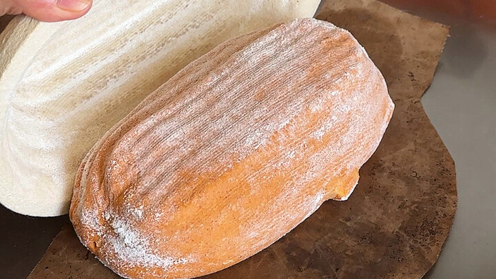 Bánh mì béo tròn phô mai ớt đỏ hun khói!