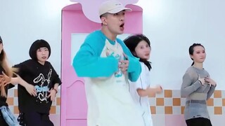 "Rainbow Smile" Choreography - It's okay to smile