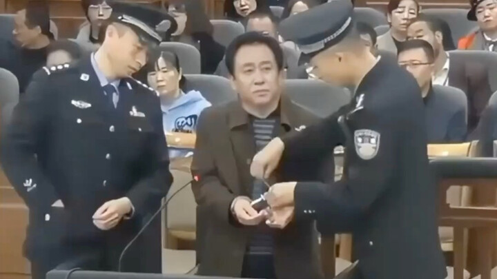 Just how extravagant is Xu Jiayin’s life, despite being deeply in debt!