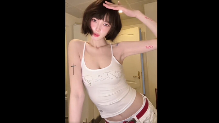 أخت كهذه حقًا جذابة للغاية