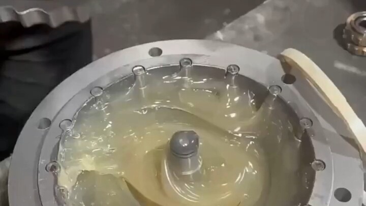 Berapa banyak pelumas yang dibutuhkan untuk merakit set ini?