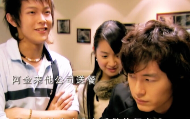 Món ăn do Tương Cầm nấu, ngay cả A Kim – người vốn rất thích cô – cũng khó mà nuốt nổi một miếng, vậ