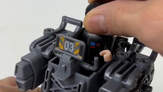 No little boy can resist! The Wandering Earth Troop Carrier!