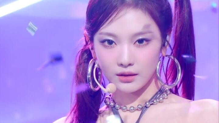 aespa's new song Supernova stage