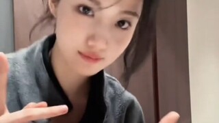 卢昱晓的手势舞真的帅出了新高度