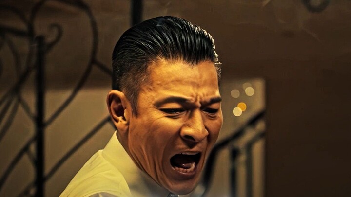 "Nhấc tai lên"