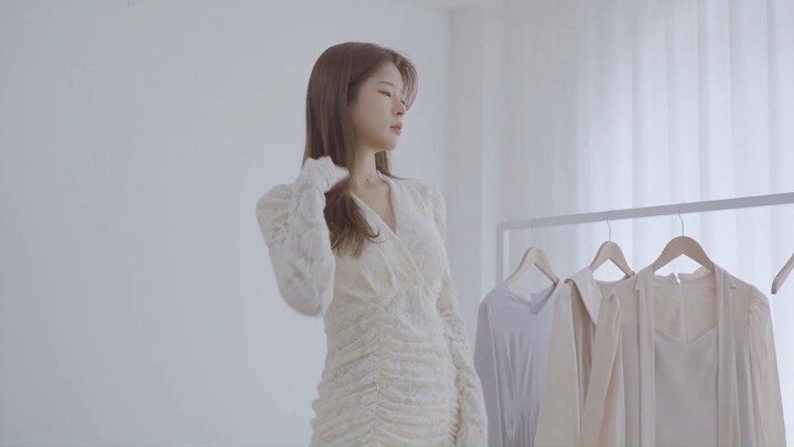 Kumpulan Outfit dan Perubahan Gaya Hari Ini 6