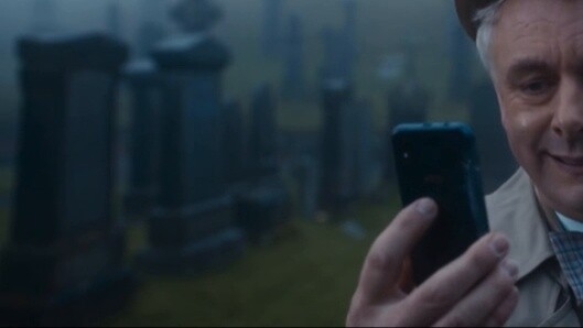 [Pertanda Baik] Aziraphale terus mengeluarkan suara-suara lucu