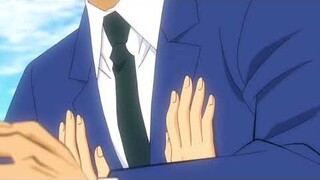 Shinichi và Ran hôn nhau