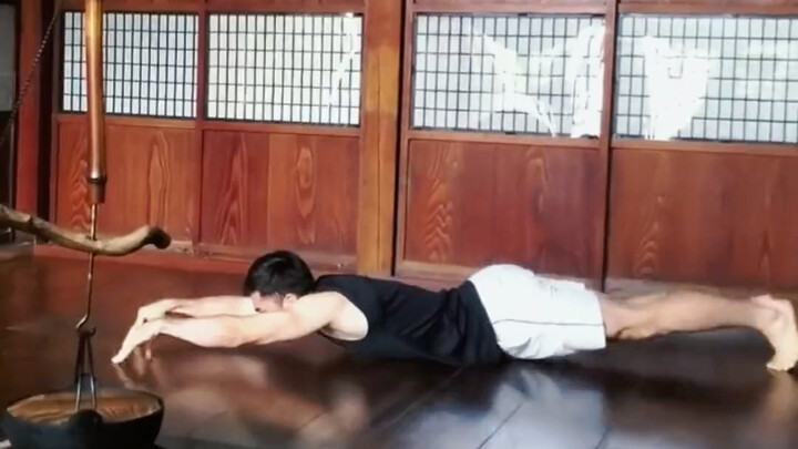 Octopus arms in front, spiders crawling behind