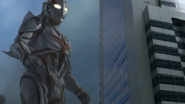 Analisis singkat tentang transformasi bentuk Ultraman Nexus
