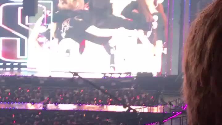 [TWICE] 190526 World Tour Fan Cam – The Whole Group Cries and Encourages Each Other