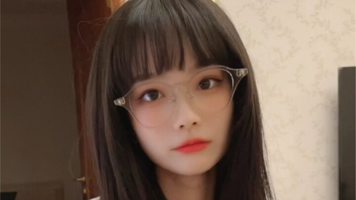 Bilo is pressing down on me so painfully! Who would’ve thought she’d be so heavy!