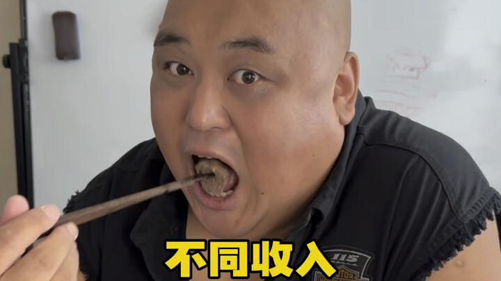 Cách nhìn về điện thoại màn hình gập ba tùy theo thu nhập