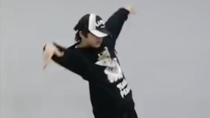 เด็กที่มีพัฒนาการทางร่างกายสูงที่สุดในชั้นสี่ปรากฏตัวแล้ว【จางฮันรุย】