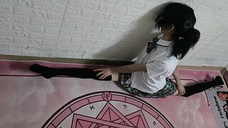 【Rutinitas Latihan Kaki】Mari lakukan split vertikal yang sederhana