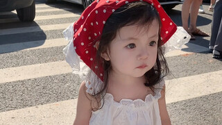 有个显眼包妹妹接哥哥放学，是种什么体验？