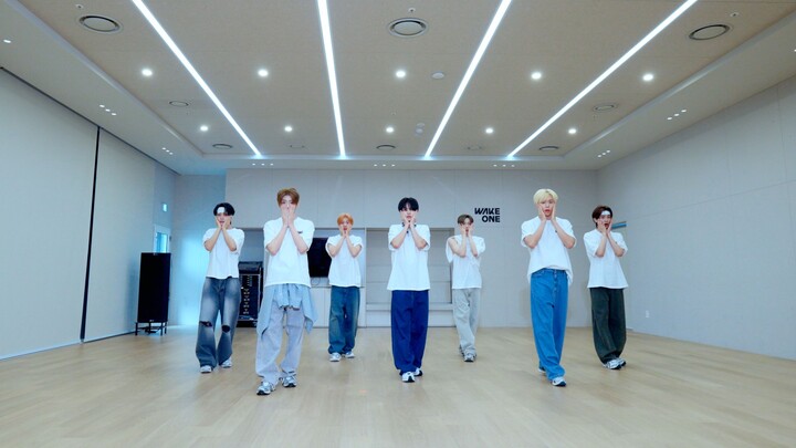 ALPHA DRIVE ONE ‘OMG!’ Dance Practice